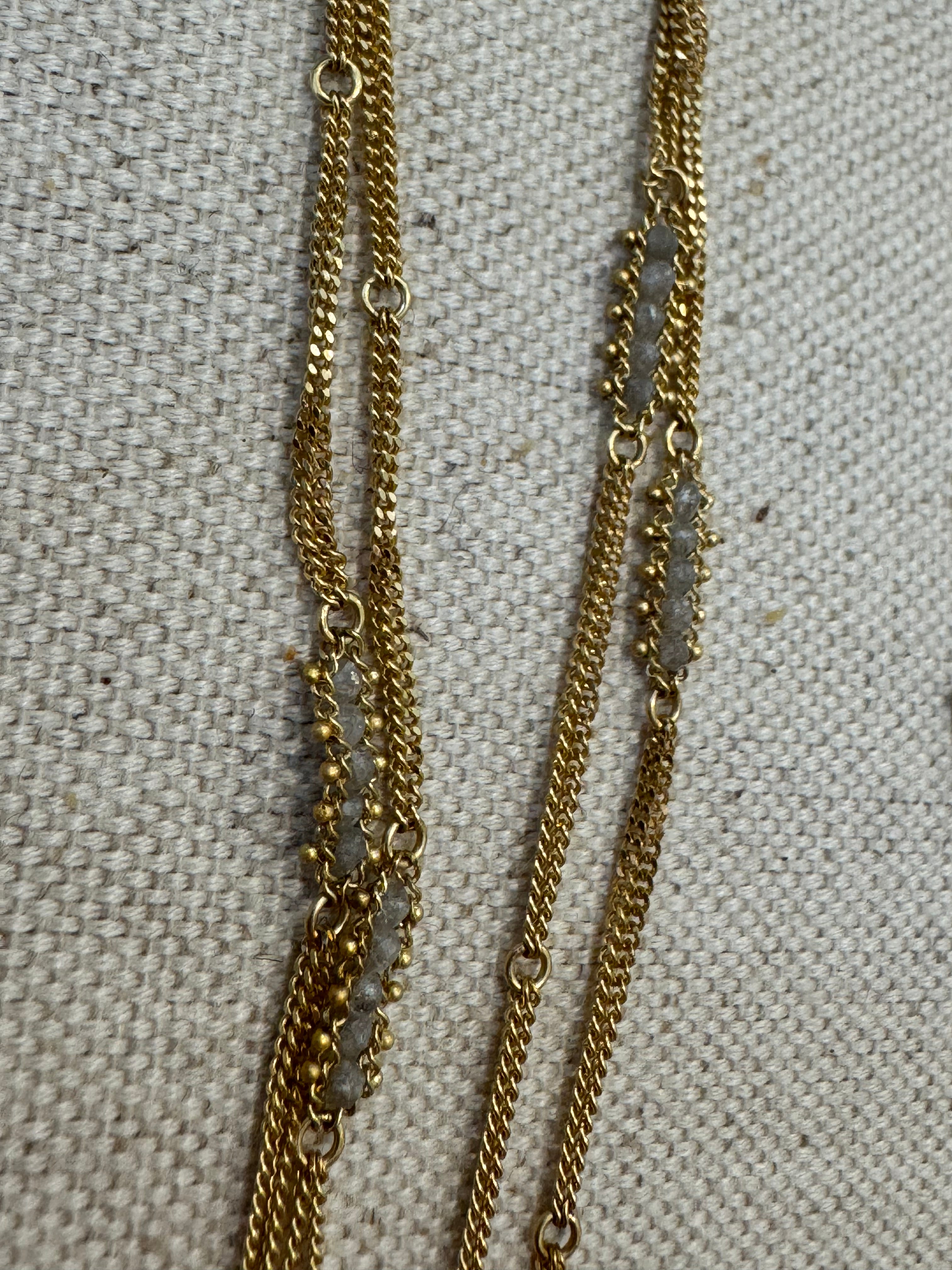 46298 Textile gold Station Necklace (24") Approx. 2.3 cts. Silver Diamond, 18k