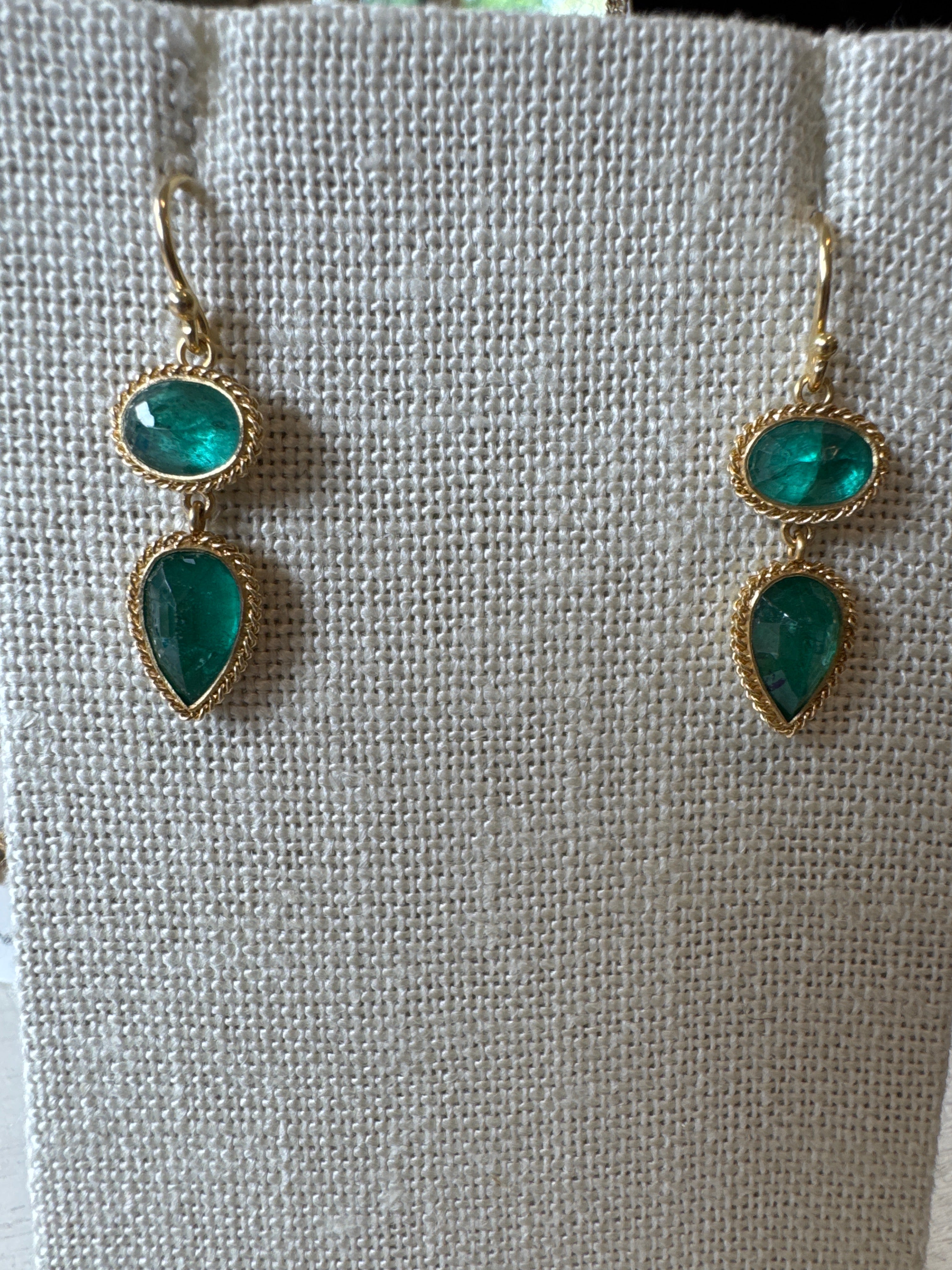 46284 amali emerald drop earrings 4.4 carats Colombian emeralds