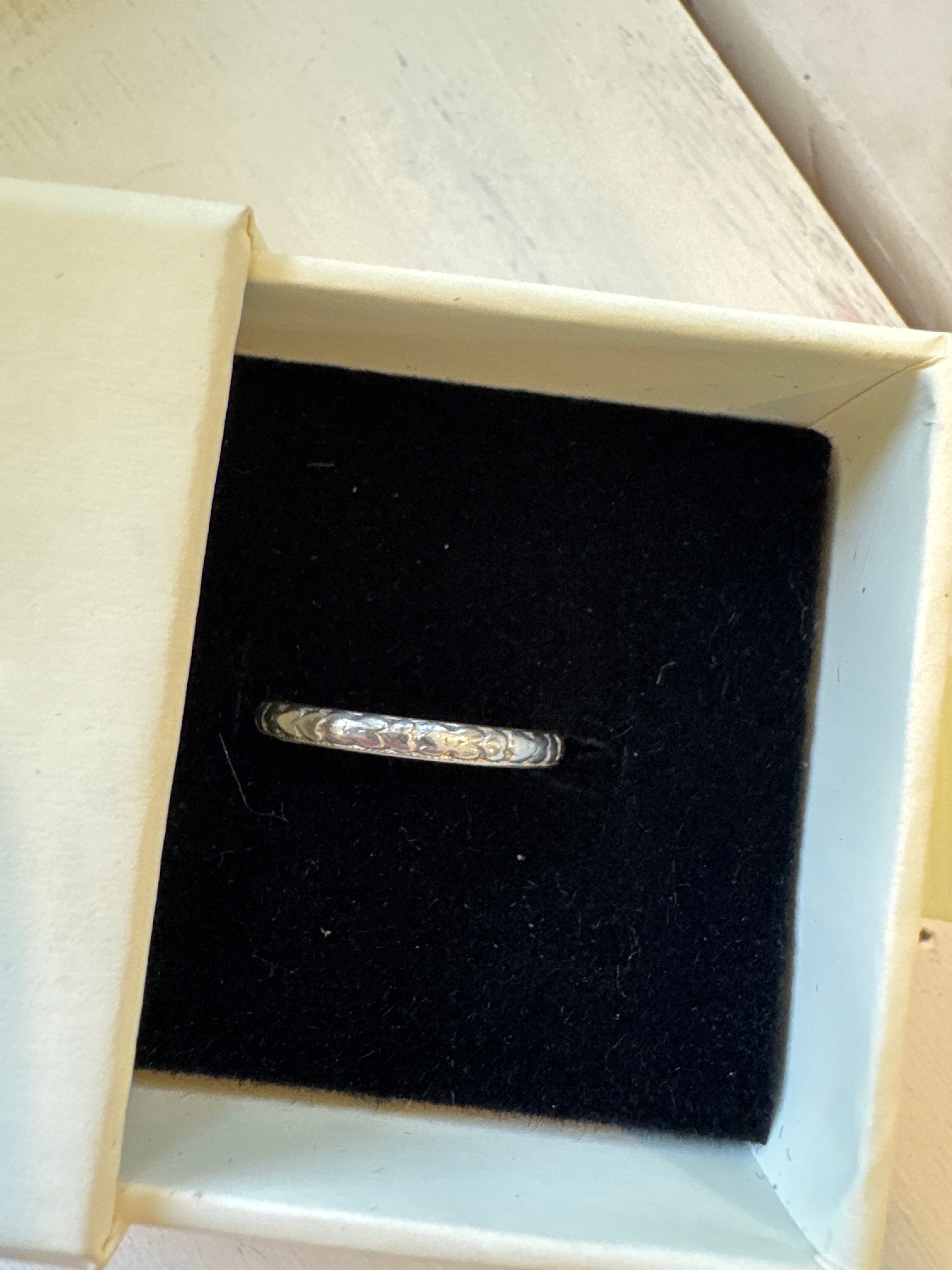 Platinum deco band